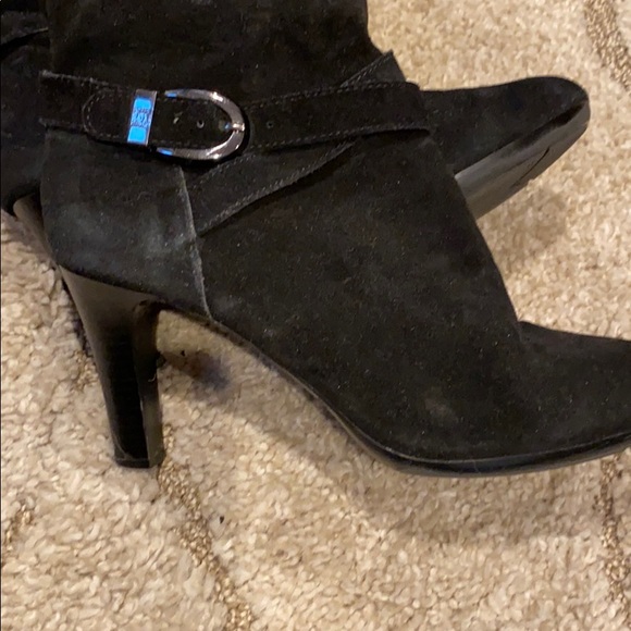 Anne Klein black suede boots - Picture 7 of 7